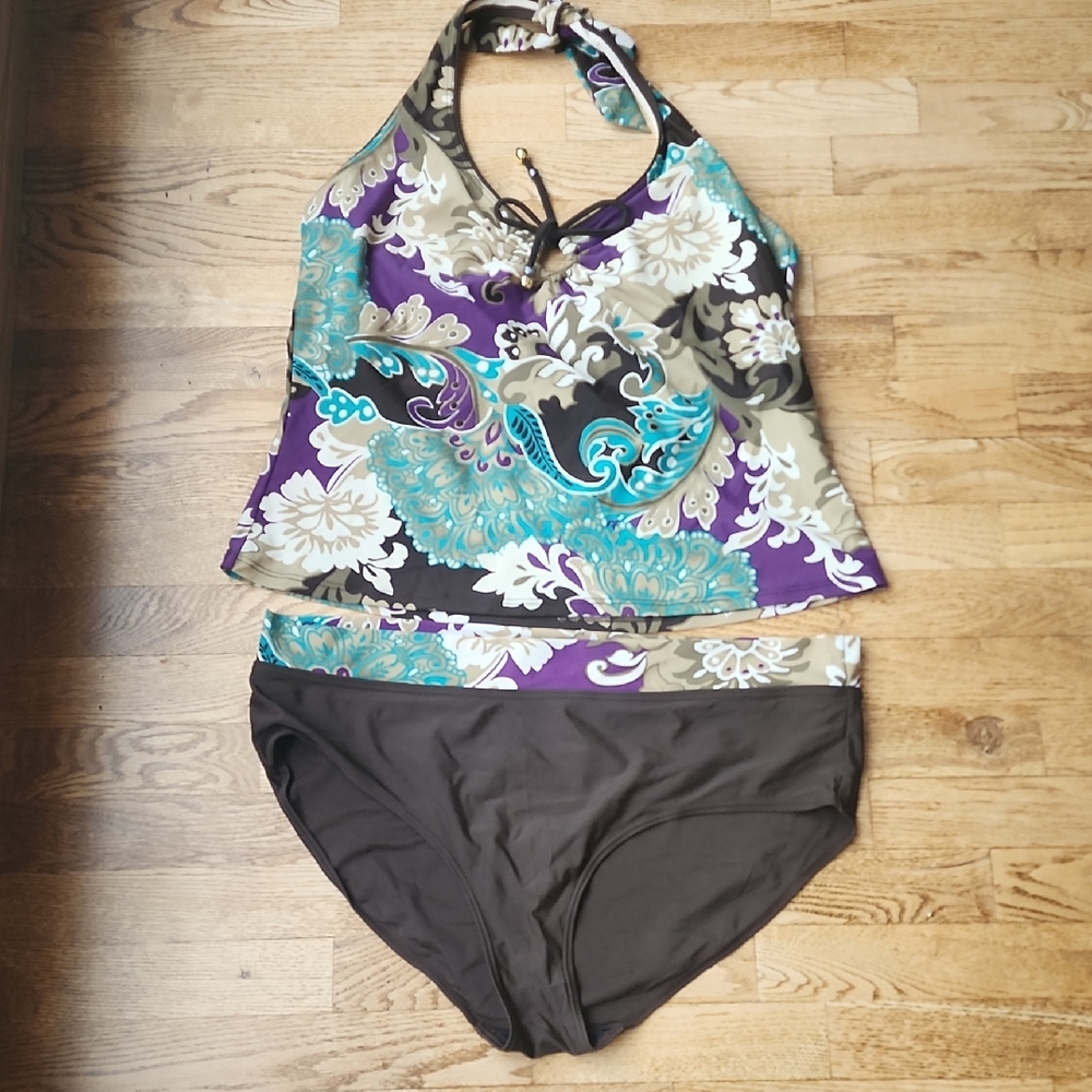 (16) Silouette Solutions Floral Halter Tankini Set Beach Vacation Boat Summer